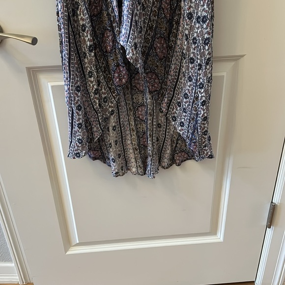 Knox Rose slip dress. Spaghetti strap. V neck. High/low hem. EUC. Hippie. Boho - Picture 3 of 11